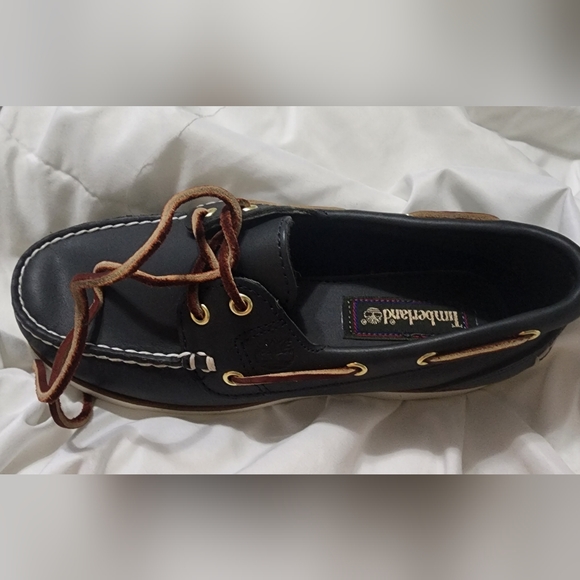 New blue and brown leather (non-marking) Timberland Topsiders - Picture 4 of 4